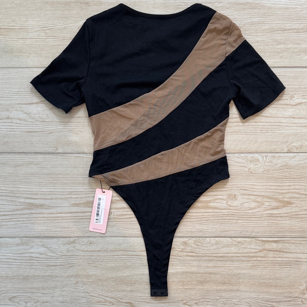Micas Mesh Patchwork Round Neck Short Sleeve Bodysuit - Picture 4 of 7